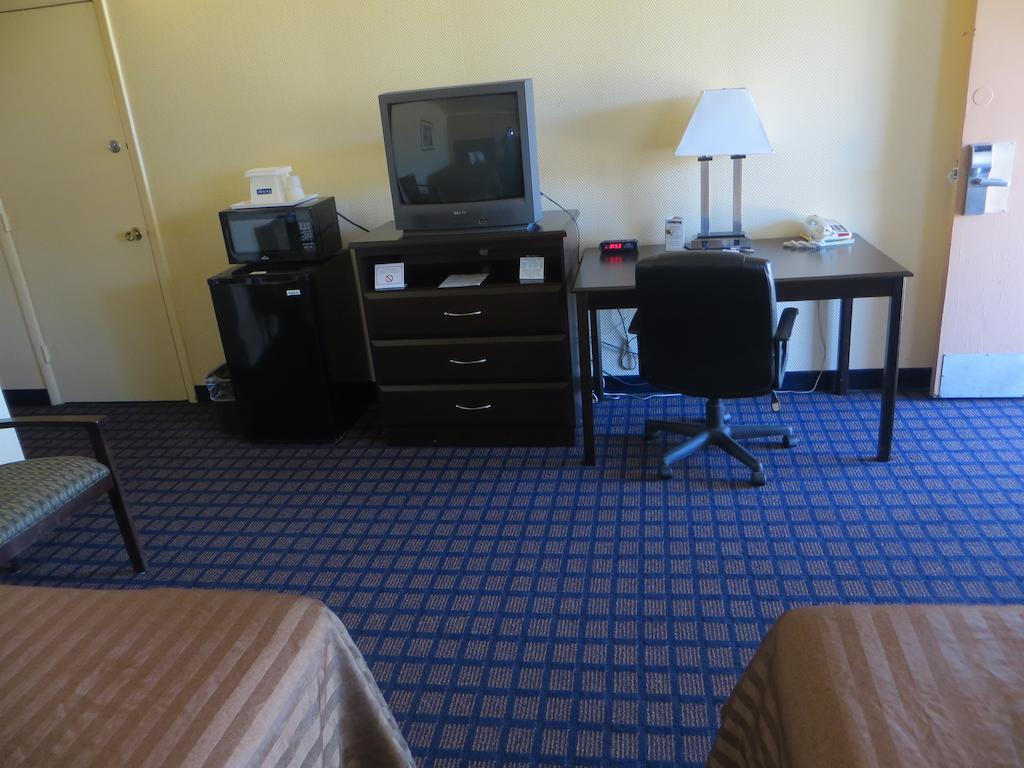 Travelodge By Wyndham Dodge City Luaran gambar