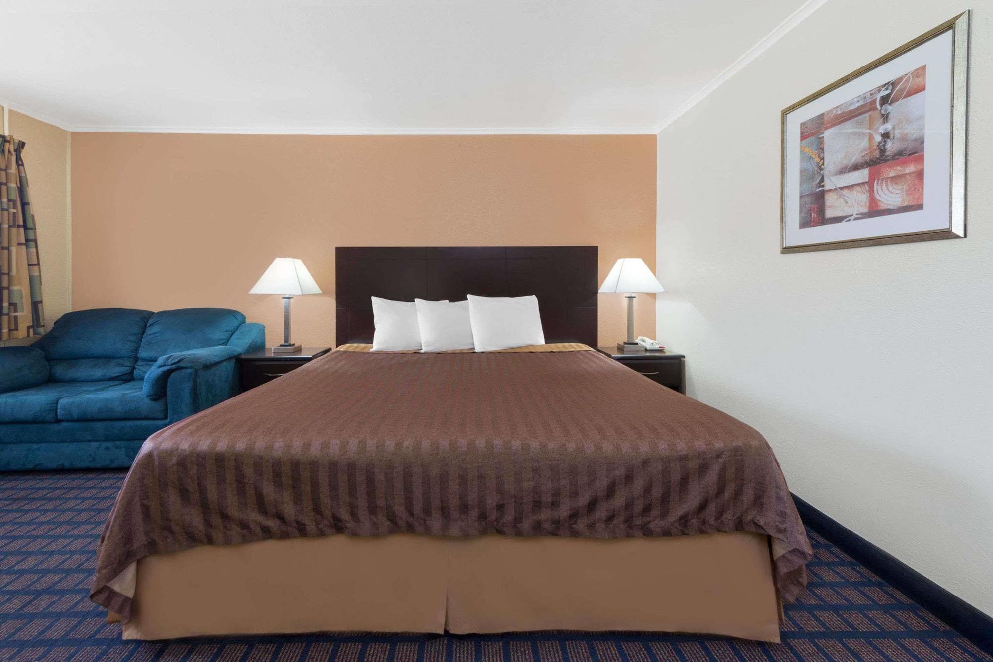 Travelodge By Wyndham Dodge City Luaran gambar